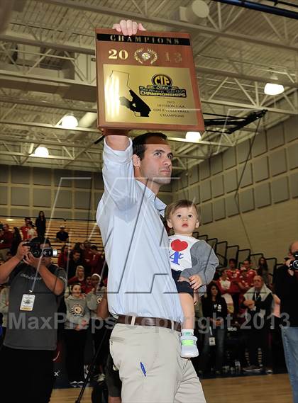 Thumbnail 3 in Los Alamitos vs. Mater Dei (CIF SS 1AA Final) photogallery.