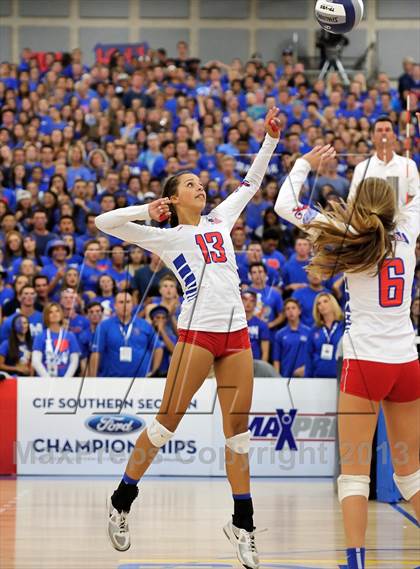 Thumbnail 1 in Los Alamitos vs. Mater Dei (CIF SS 1AA Final) photogallery.