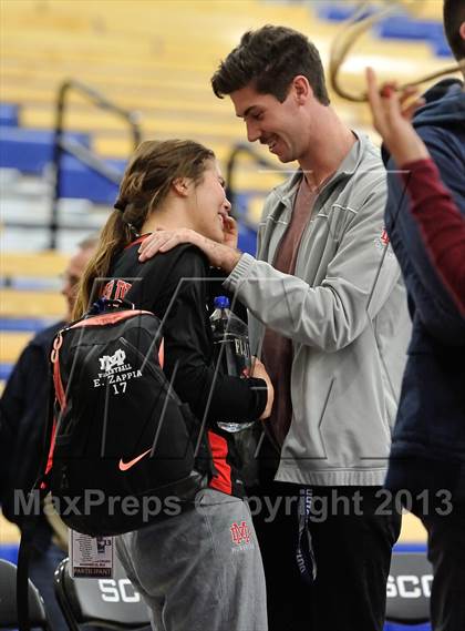 Thumbnail 2 in Los Alamitos vs. Mater Dei (CIF SS 1AA Final) photogallery.