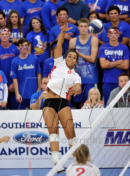 Thumbnail 1 in Los Alamitos vs. Mater Dei (CIF SS 1AA Final) photogallery.