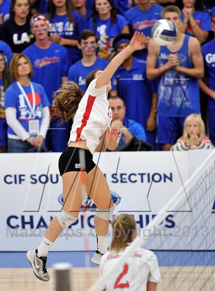 Thumbnail 2 in Los Alamitos vs. Mater Dei (CIF SS 1AA Final) photogallery.