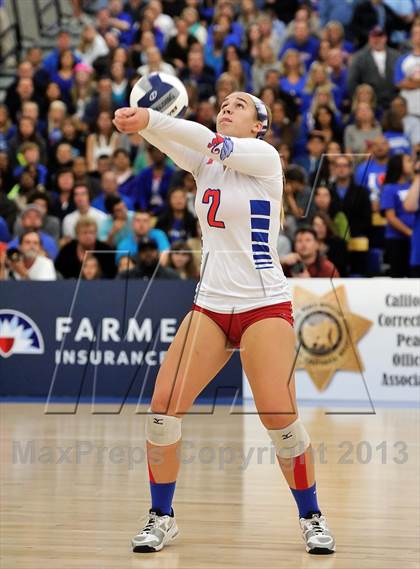 Thumbnail 2 in Los Alamitos vs. Mater Dei (CIF SS 1AA Final) photogallery.