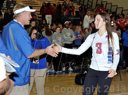 Thumbnail 3 in Los Alamitos vs. Mater Dei (CIF SS 1AA Final) photogallery.