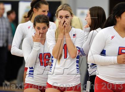 Thumbnail 1 in Los Alamitos vs. Mater Dei (CIF SS 1AA Final) photogallery.