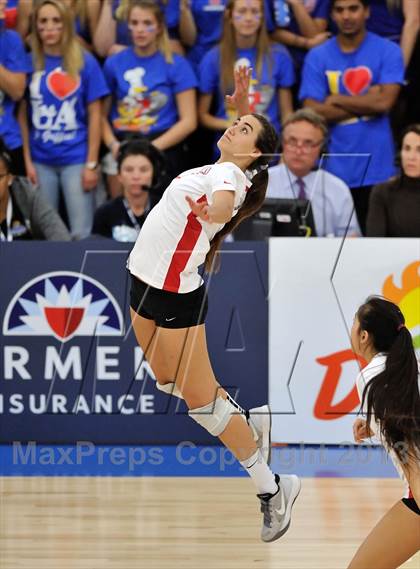Thumbnail 2 in Los Alamitos vs. Mater Dei (CIF SS 1AA Final) photogallery.