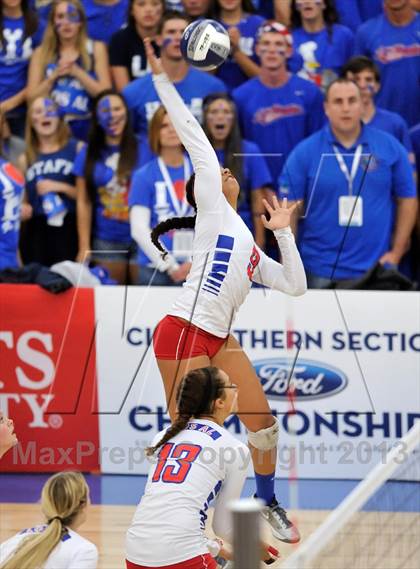 Thumbnail 3 in Los Alamitos vs. Mater Dei (CIF SS 1AA Final) photogallery.