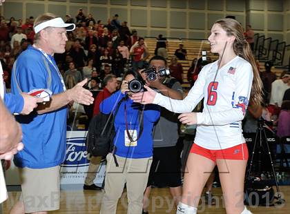 Thumbnail 2 in Los Alamitos vs. Mater Dei (CIF SS 1AA Final) photogallery.
