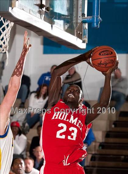 Thumbnail 3 in Holmes @ Newport Central Catholic photogallery.