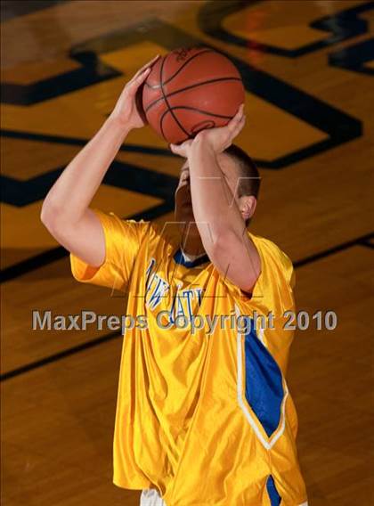 Thumbnail 2 in Holmes @ Newport Central Catholic photogallery.