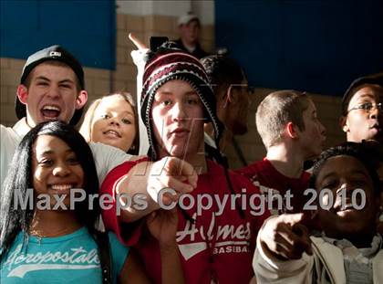 Thumbnail 3 in Holmes @ Newport Central Catholic photogallery.