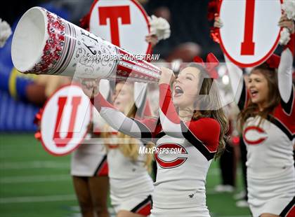 Thumbnail 1 in La Vega vs. Carthage (UIL 4A Division 1 Final) photogallery.