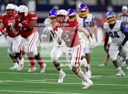 Thumbnail 3 in La Vega vs. Carthage (UIL 4A Division 1 Final) photogallery.