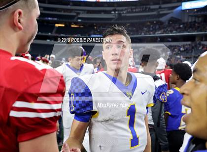 Thumbnail 1 in La Vega vs. Carthage (UIL 4A Division 1 Final) photogallery.