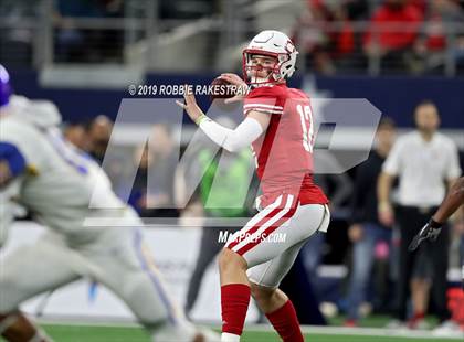 Thumbnail 3 in La Vega vs. Carthage (UIL 4A Division 1 Final) photogallery.