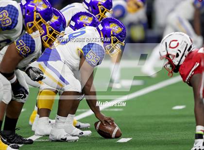 Thumbnail 1 in La Vega vs. Carthage (UIL 4A Division 1 Final) photogallery.