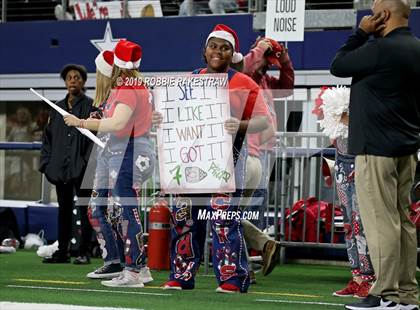 Thumbnail 1 in La Vega vs. Carthage (UIL 4A Division 1 Final) photogallery.