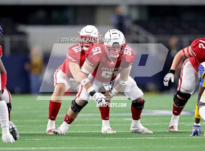 Thumbnail 1 in La Vega vs. Carthage (UIL 4A Division 1 Final) photogallery.