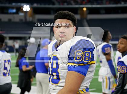 Thumbnail 2 in La Vega vs. Carthage (UIL 4A Division 1 Final) photogallery.