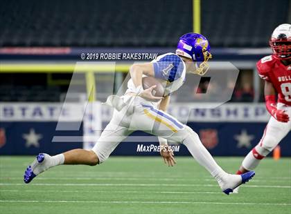 Thumbnail 2 in La Vega vs. Carthage (UIL 4A Division 1 Final) photogallery.