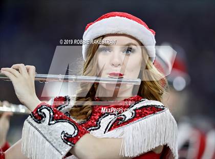 Thumbnail 2 in La Vega vs. Carthage (UIL 4A Division 1 Final) photogallery.