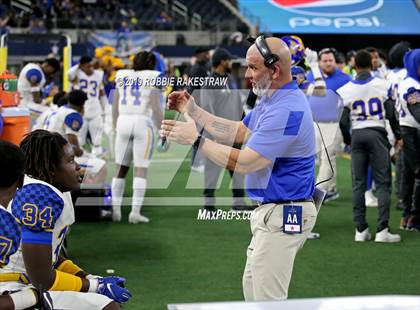 Thumbnail 3 in La Vega vs. Carthage (UIL 4A Division 1 Final) photogallery.