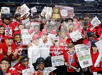 Thumbnail 3 in La Vega vs. Carthage (UIL 4A Division 1 Final) photogallery.