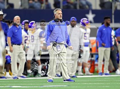 Thumbnail 3 in La Vega vs. Carthage (UIL 4A Division 1 Final) photogallery.