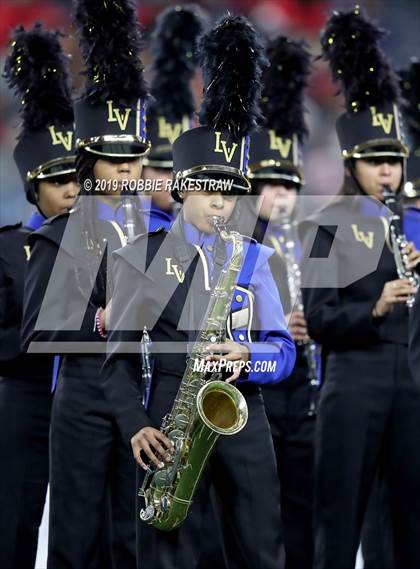 Thumbnail 2 in La Vega vs. Carthage (UIL 4A Division 1 Final) photogallery.