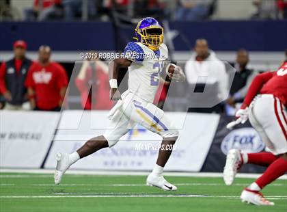 Thumbnail 1 in La Vega vs. Carthage (UIL 4A Division 1 Final) photogallery.