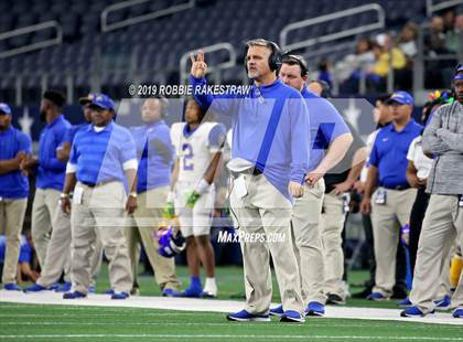 Thumbnail 2 in La Vega vs. Carthage (UIL 4A Division 1 Final) photogallery.