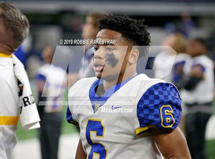 Thumbnail 1 in La Vega vs. Carthage (UIL 4A Division 1 Final) photogallery.