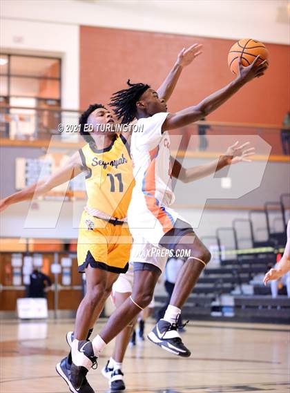 Thumbnail 2 in Sequoyah vs. Columbia (New Years Classic) photogallery.