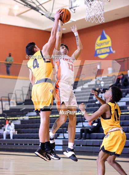 Thumbnail 3 in Sequoyah vs. Columbia (New Years Classic) photogallery.