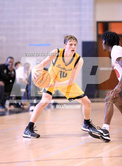 Thumbnail 2 in Sequoyah vs. Columbia (New Years Classic) photogallery.
