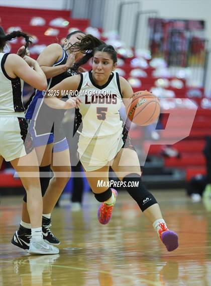 Thumbnail 3 in Vela @ Palmview (UIL Girls Basketball 5A D1 Area Playoff) photogallery.
