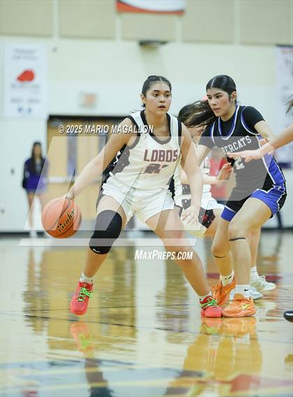Thumbnail 2 in Vela @ Palmview (UIL Girls Basketball 5A D1 Area Playoff) photogallery.