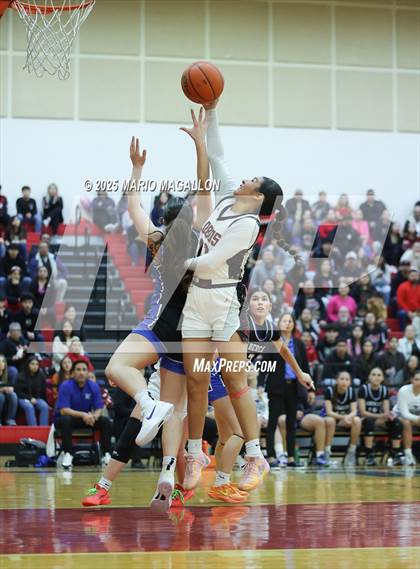 Thumbnail 3 in Vela @ Palmview (UIL Girls Basketball 5A D1 Area Playoff) photogallery.