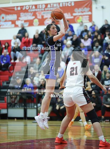 Thumbnail 2 in Vela @ Palmview (UIL Girls Basketball 5A D1 Area Playoff) photogallery.