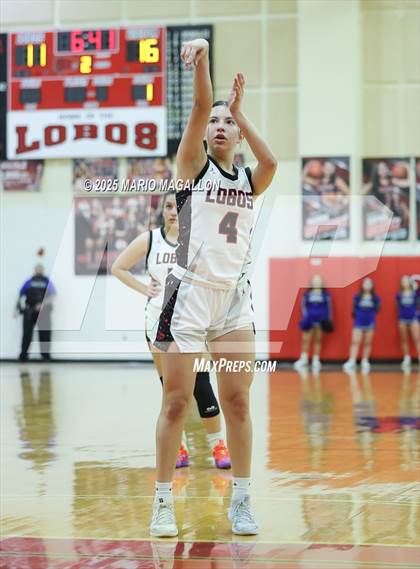 Thumbnail 2 in Vela @ Palmview (UIL Girls Basketball 5A D1 Area Playoff) photogallery.