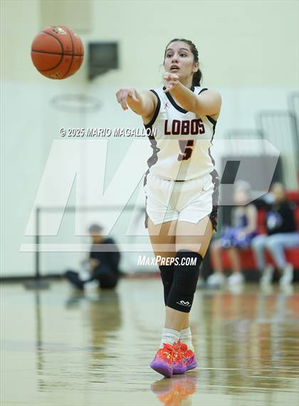 Thumbnail 3 in Vela @ Palmview (UIL Girls Basketball 5A D1 Area Playoff) photogallery.