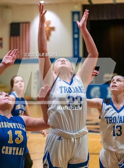 Thumbnail 3 in Greenfield-Central @ Indianapolis Bishop Chatard photogallery.