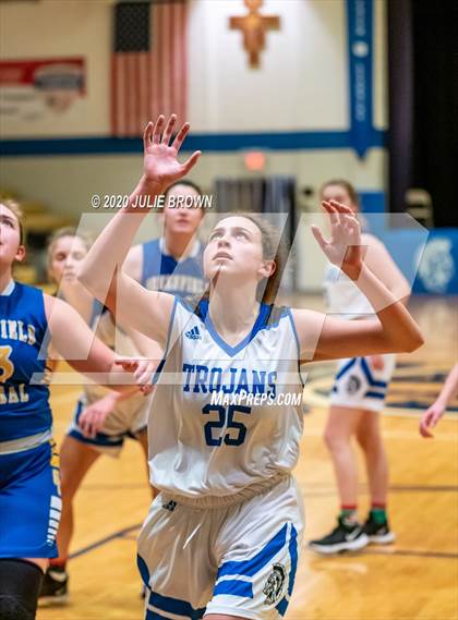 Thumbnail 3 in Greenfield-Central @ Indianapolis Bishop Chatard photogallery.
