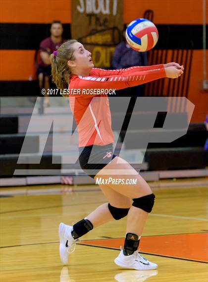 Thumbnail 1 in Jourdanton @ Karnes City photogallery.