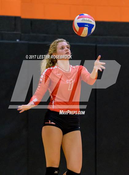 Thumbnail 1 in Jourdanton @ Karnes City photogallery.