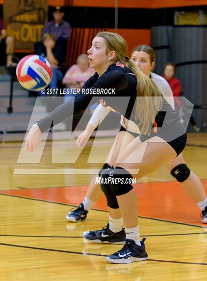 Thumbnail 2 in Jourdanton @ Karnes City photogallery.