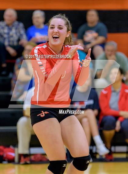 Thumbnail 3 in Jourdanton @ Karnes City photogallery.