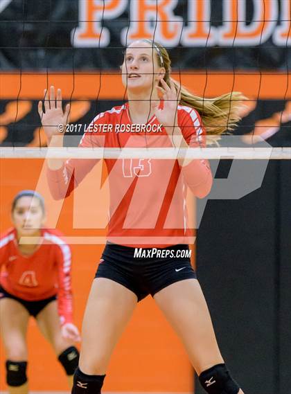 Thumbnail 3 in Jourdanton @ Karnes City photogallery.