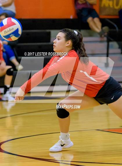 Thumbnail 1 in Jourdanton @ Karnes City photogallery.