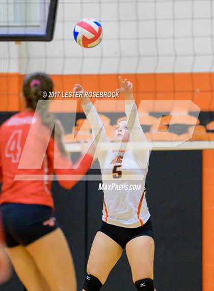 Thumbnail 1 in Jourdanton @ Karnes City photogallery.