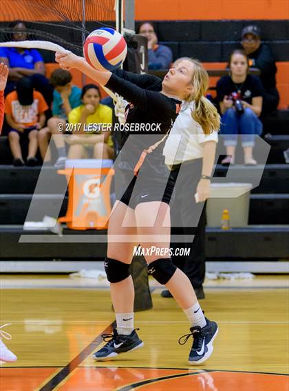 Thumbnail 1 in Jourdanton @ Karnes City photogallery.